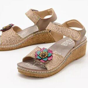 NIB L'Artiste “Cuteness” Leather Wedge Sandals  - Size: EU 35 / US 5